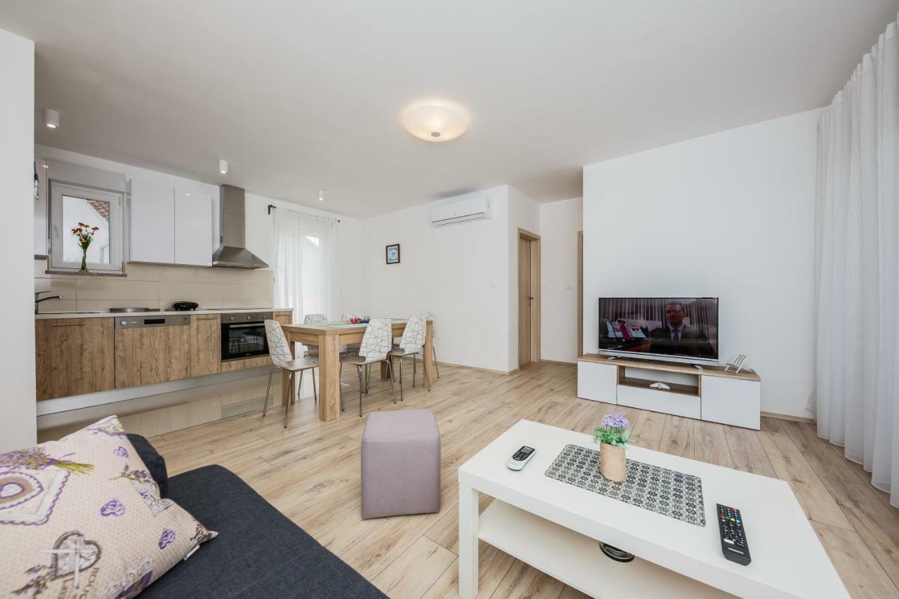 Apartments Mare 特罗吉尔 外观 照片